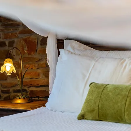 Oreiades Guesthouse 4*