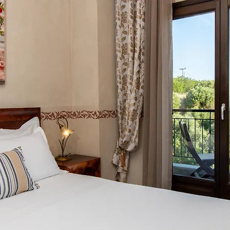 Oreiades Guesthouse Гостевой дом 4*