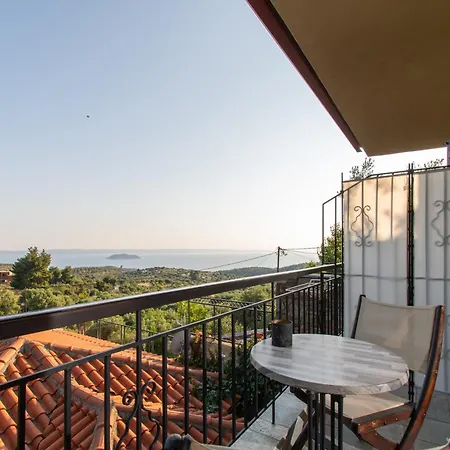 Гостевой дом Oreiades Guesthouse 4*