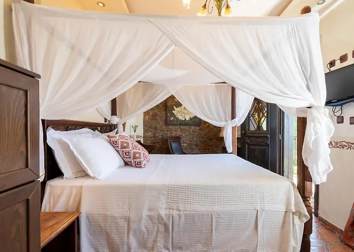 Konukevi Oreiades Parthenón