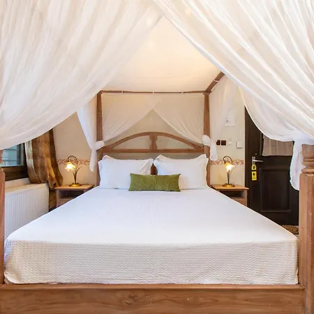 Oreiades Parthenónasz