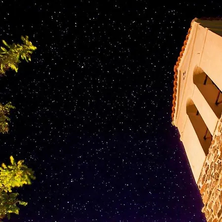 Casa de hóspedes Oreiades 4*
